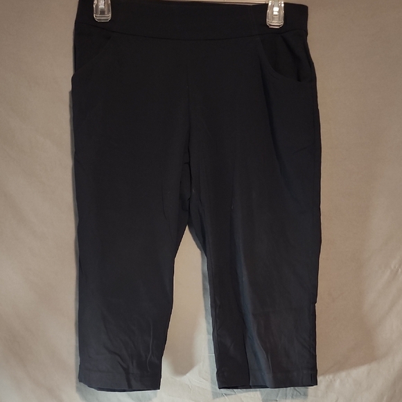 Columbia Women's Black Capris - Picture 1 of 7
